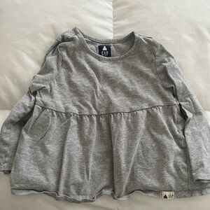 GAP toddler 2T Gray Long Sleeve Top